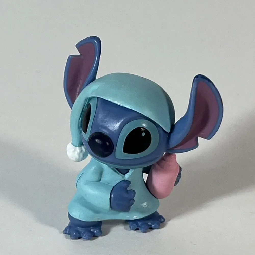 Disney’s Lilo & Stitch - Stich 2” PVC Figure - Bedtime Stitch